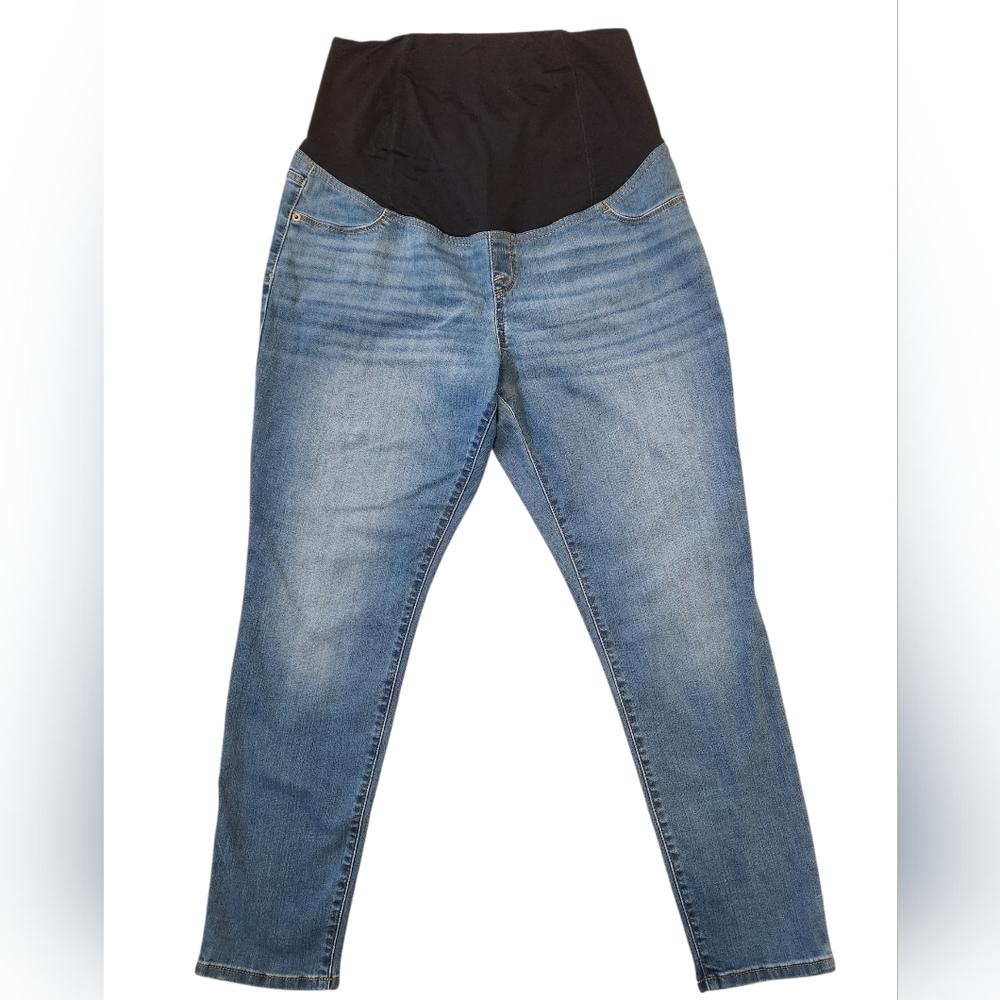 Medium Wash Maternity Jeggings